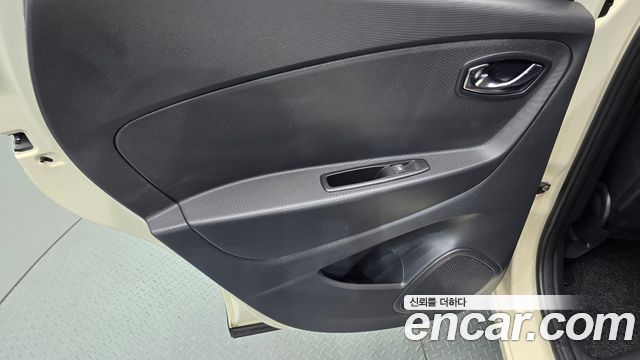 Renault Korea QM3 LE 2016 — фото 25