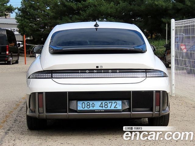 Hyundai Ioniq 6 Long Range Exclusive + 2023 — фото 4