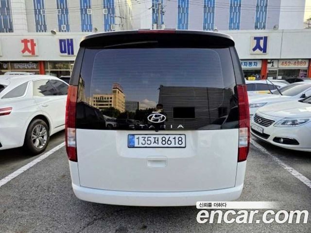 Hyundai Staria Tourer 9-Seater Modern 2023 — фото 3