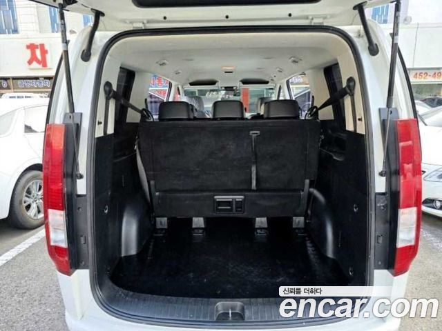 Hyundai Staria Tourer 9-Seater Modern 2023 — фото 16