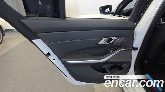 BMW 3 Series (G20) 320i M Sport 2021 — фото 31