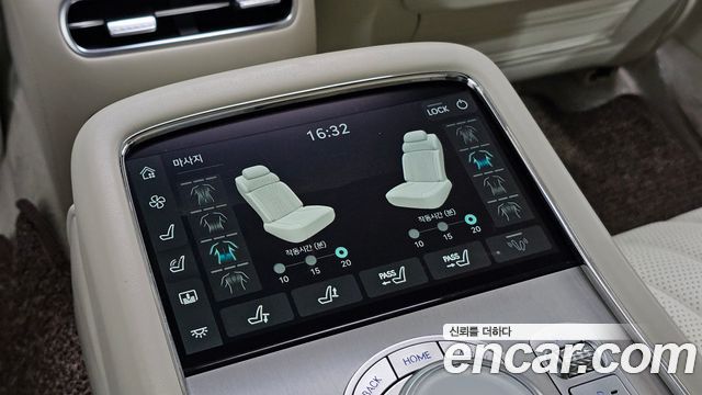 Genesis G90 (RS4) Gasoline 3.5 Turbo AWD 2022 — фото 20