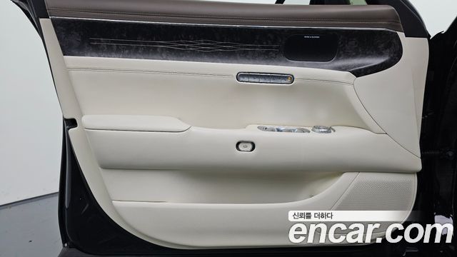 Genesis G90 (RS4) Gasoline 3.5 Turbo AWD 2022 — фото 24
