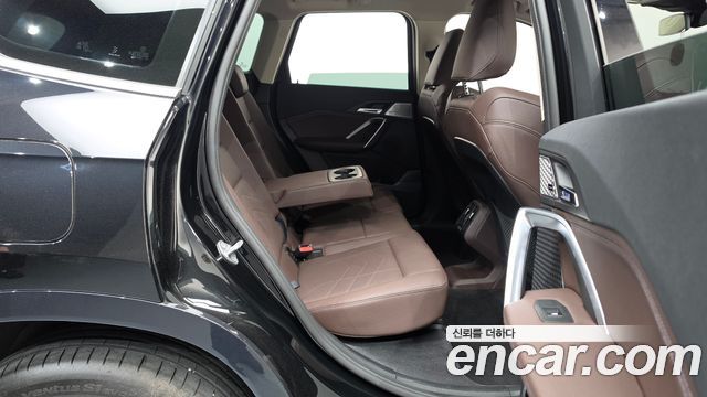 BMW X1 (U11) sDrive 20i xLine 2023 — фото 11