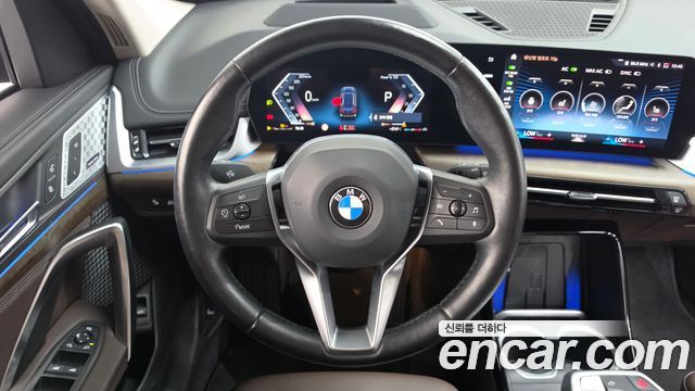 BMW X1 (U11) sDrive 20i xLine 2023 — фото 13