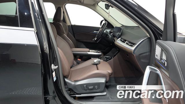 BMW X1 (U11) sDrive 20i xLine 2023 — фото 26