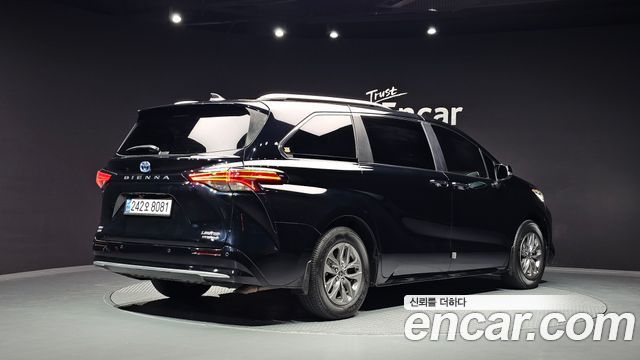 Toyota Sienna (IV) 2.5 Hybrid AWD 2024 — фото 2