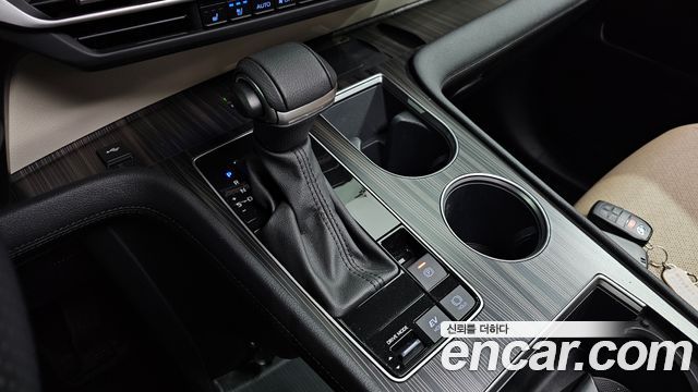 Toyota Sienna (IV) 2.5 Hybrid AWD 2024 — фото 9