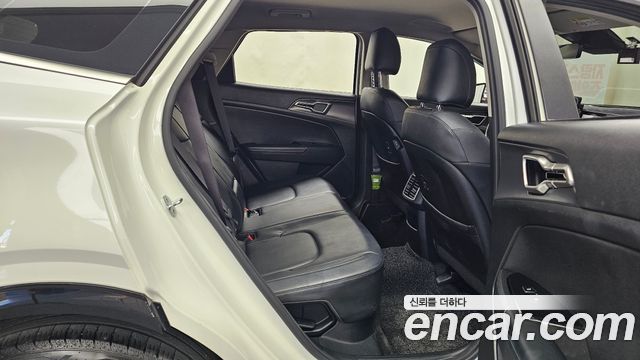 Kia Sportage Hybrid (V) Nobleless 2WD 2022 — фото 11