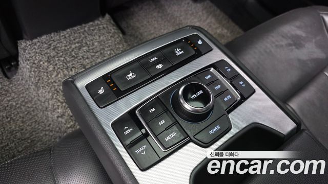 Genesis G80 3.3 GDI AWD Premium Luxury 2019 — фото 30