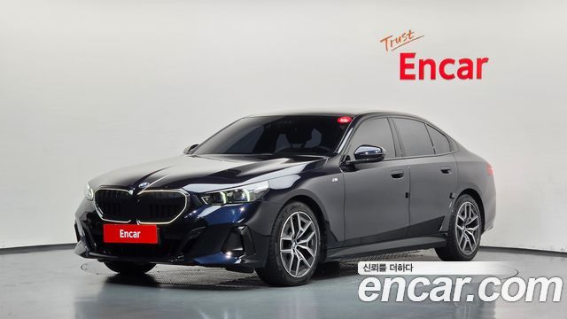 BMW 5 Series (G60) 520i M Sport 2024 — фото 1