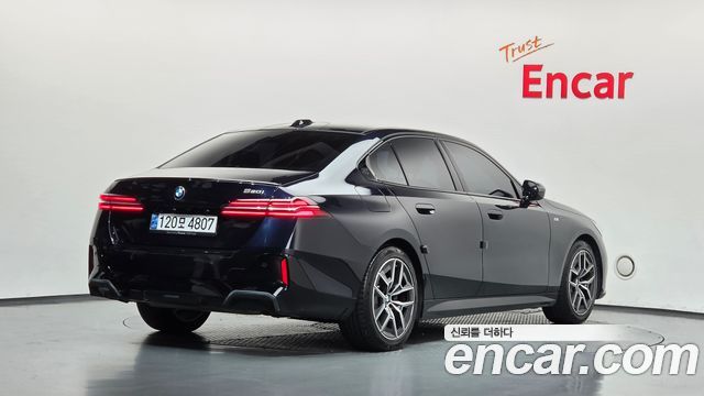 BMW 5 Series (G60) 520i M Sport 2024 — фото 2