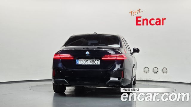 BMW 5 Series (G60) 520i M Sport 2024 — фото 4