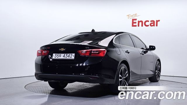 Chevrolet Malibu 1.5 Turbo Perfect Black LTZ 2017 — фото 2