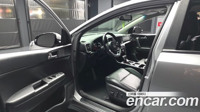 Kia Sportage The Bold Diesel 2.0 2WD Prestige 2021 — фото 10