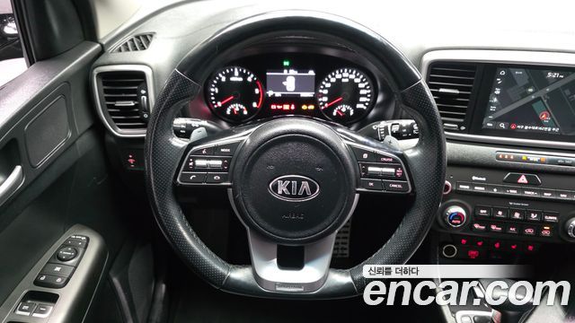 Kia Sportage The Bold Diesel 2.0 2WD Prestige 2021 — фото 13