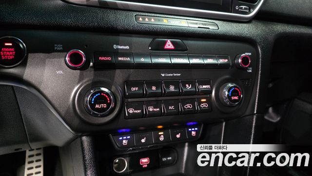 Kia Sportage The Bold Diesel 2.0 2WD Prestige 2021 — фото 16