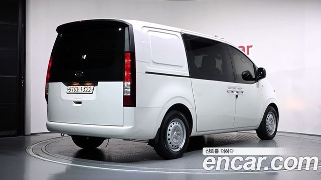 Hyundai Staria Cargo 5-Seater Smart 2023 — фото 2