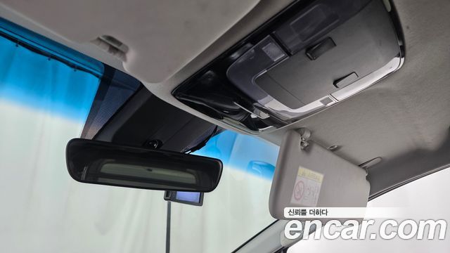 Hyundai Staria Cargo 5-Seater Smart 2023 — фото 21