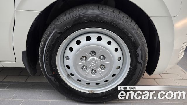 Hyundai Staria Cargo 5-Seater Smart 2023 — фото 27