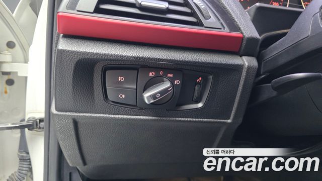 BMW 1 Series (F20) 118d Sport 5Door 2015 — фото 19