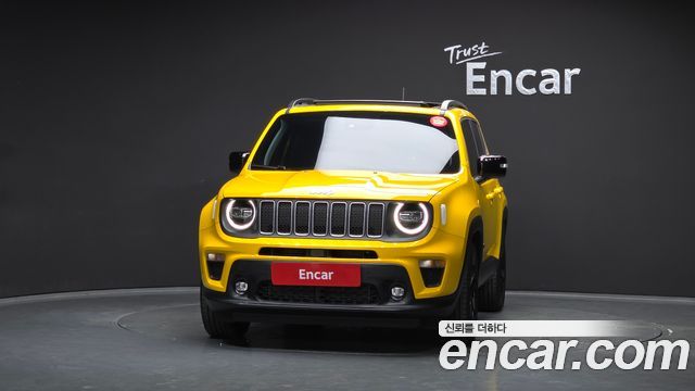 Jeep Renegade 1.3 Limited 2023 — фото 3