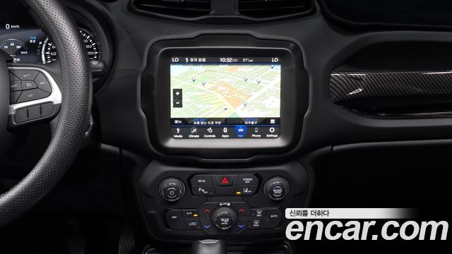 Jeep Renegade 1.3 Limited 2023 — фото 14