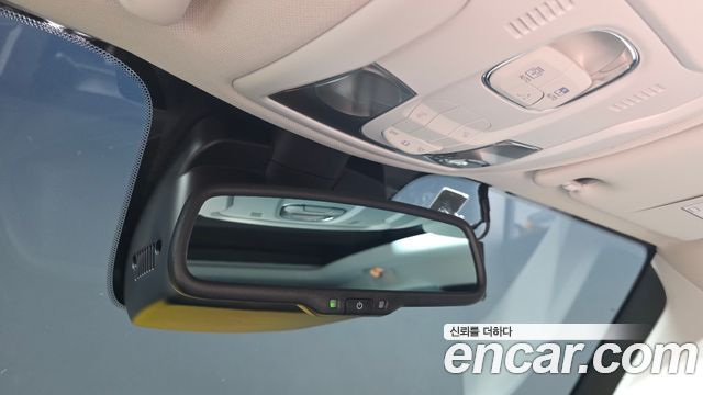 Jeep Renegade 1.3 Limited 2023 — фото 19