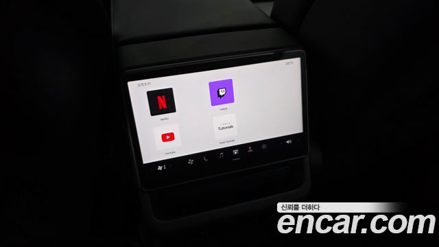 Tesla Model 3 RWD 2025 — фото 18
