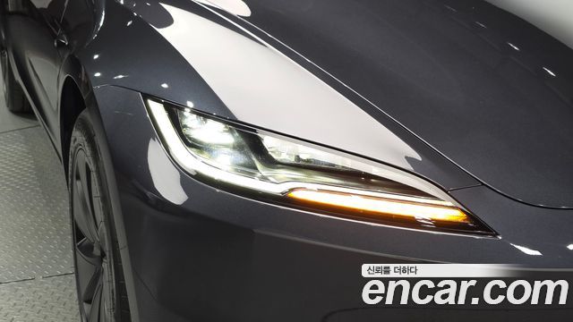 Tesla Model 3 RWD 2025 — фото 22