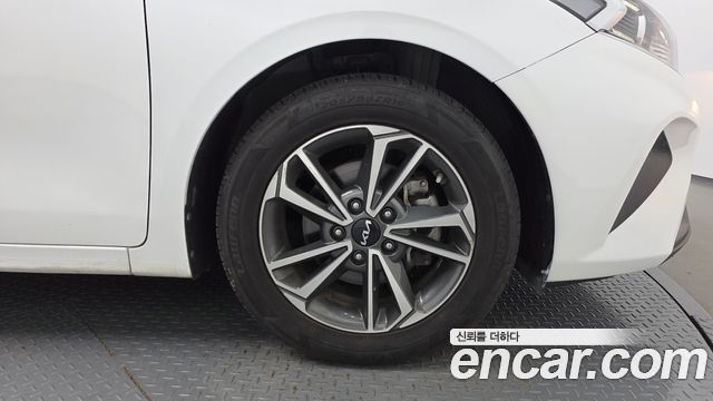 Kia K3 (II) 1.6 Prestige 2022 — фото 21