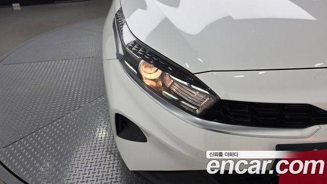 Kia K3 (II) 1.6 Prestige 2022 — фото 22
