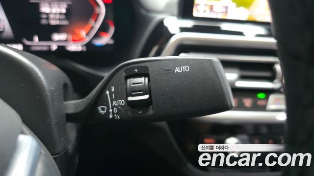 BMW X4 (G02) xDrive20i xLine 2022 — фото 33