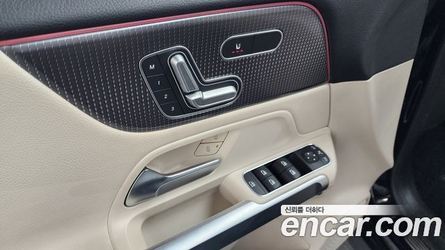 Mercedes-Benz GLB-Class (X247) GLB220 2021 — фото 20