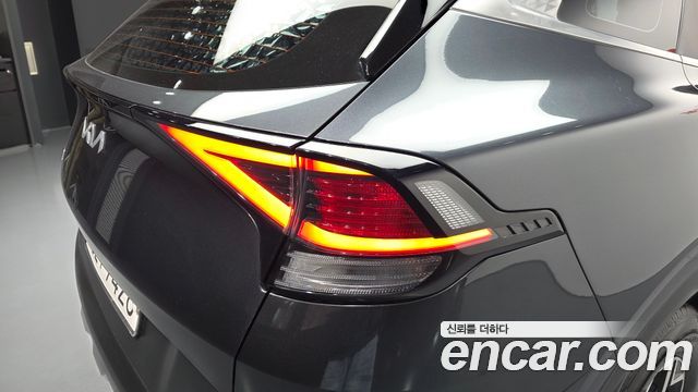 Kia Sportage (V) Diesel 2.0 2WD Prestige 2022 — фото 23