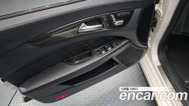 Mercedes-Benz CLS-Class (W218) CLS63 AMG 4MATIC 2015 — фото 24