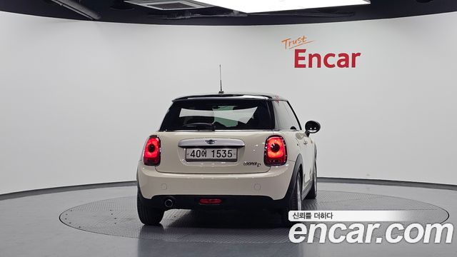 MINI Cooper D Standard 3rd 2014 — фото 4