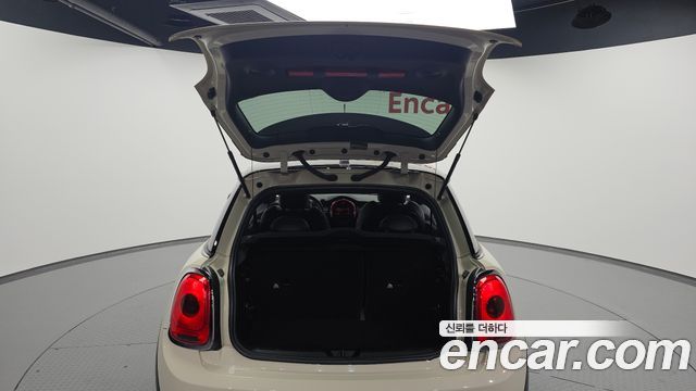 MINI Cooper D Standard 3rd 2014 — фото 20