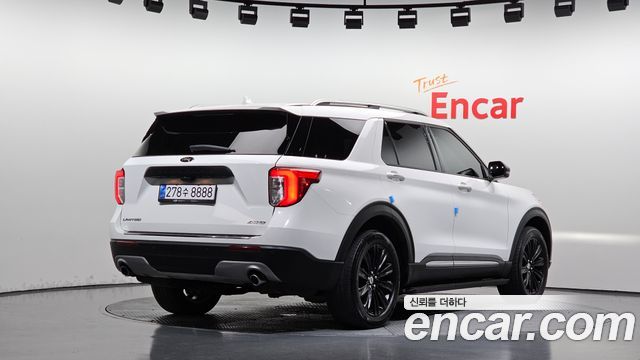 Ford Explorer (VI) 2.3 LimIted 4WD 2021 — фото 2