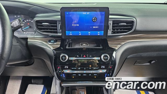 Ford Explorer (VI) 2.3 LimIted 4WD 2021 — фото 16