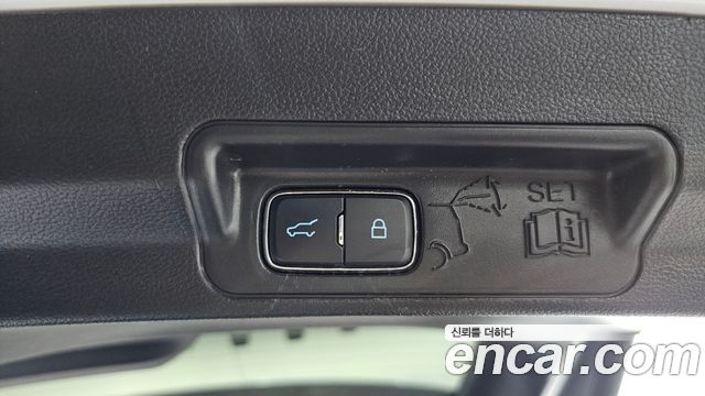Ford Explorer (VI) 2.3 LimIted 4WD 2021 — фото 20