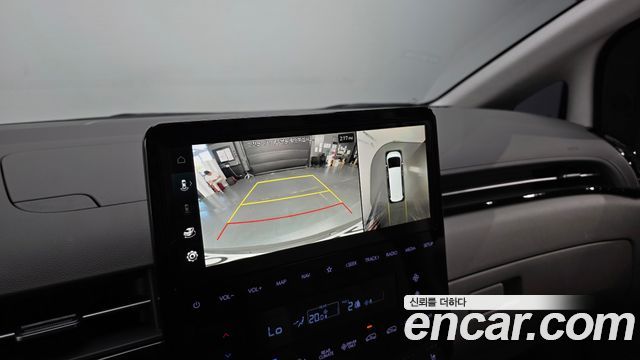 Hyundai Staria HEV 1.6 Lounge 7-Seater Inspiration 2025 — фото 16