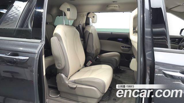 Kia Carnival (IV) Diesel 9-Seater Signature 2023 — фото 11