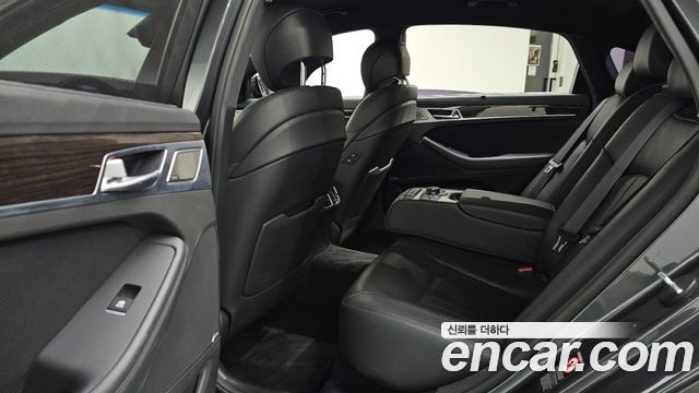 Genesis G80 3.3 GDI AWD Premium Luxury 2018 — фото 11