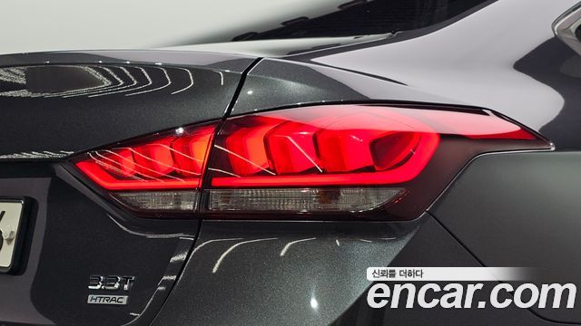 Genesis G80 3.3 GDI AWD Premium Luxury 2018 — фото 23