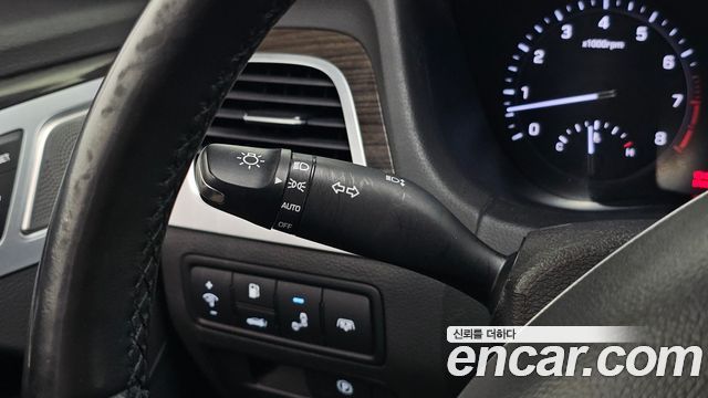 Genesis G80 3.3 GDI AWD Premium Luxury 2018 — фото 30