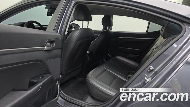 Hyundai Avante (AD) 1.6 Style 2019 — фото 17