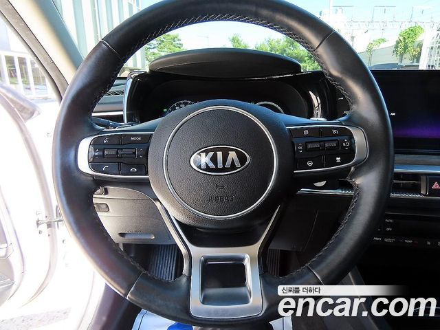Kia K5 Hybrid (III) Noblesse 2021 — фото 8
