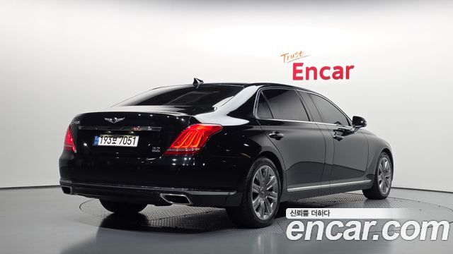 Genesis EQ900 5.0 GDI AWD Limousine Prestige 2016 — фото 2