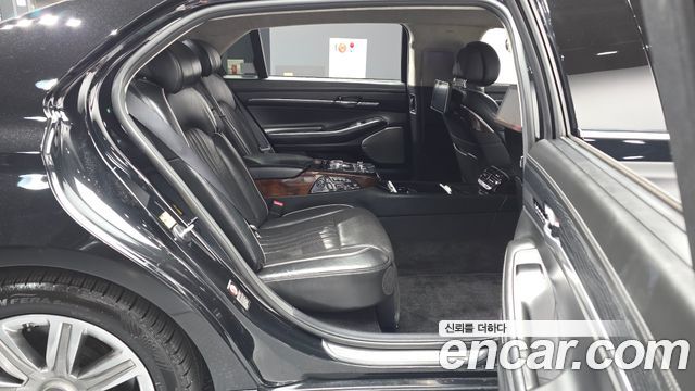 Genesis EQ900 5.0 GDI AWD Limousine Prestige 2016 — фото 12